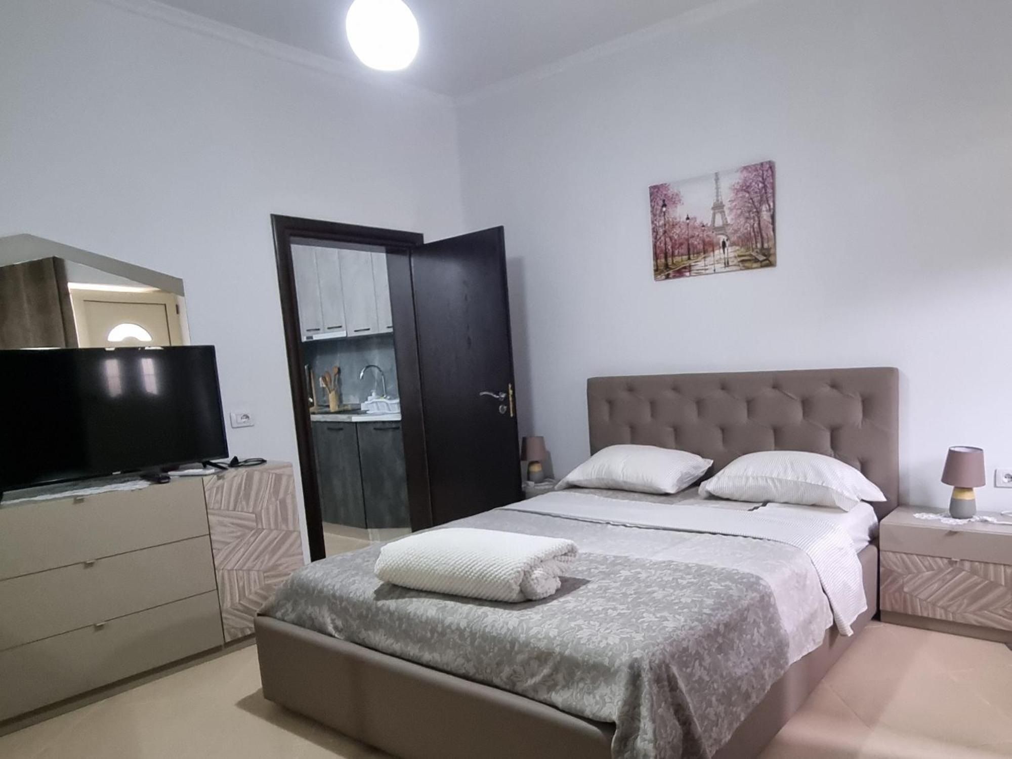 Vila Megi-Rent Room Vlorë Exterior foto